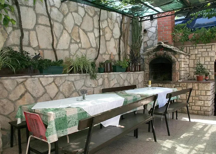 And With Parking Space Hvar - 4613 Pensionat