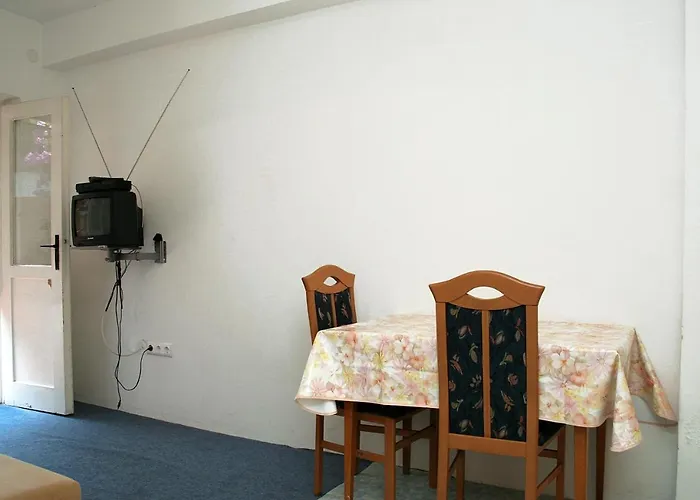 And With Parking Space Hvar - 4613 Pensionat