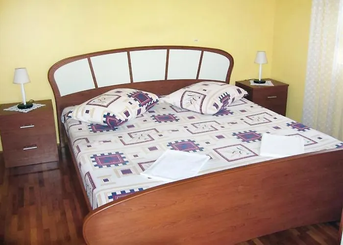 And With Parking Space Hvar - 4613 Pensionat *