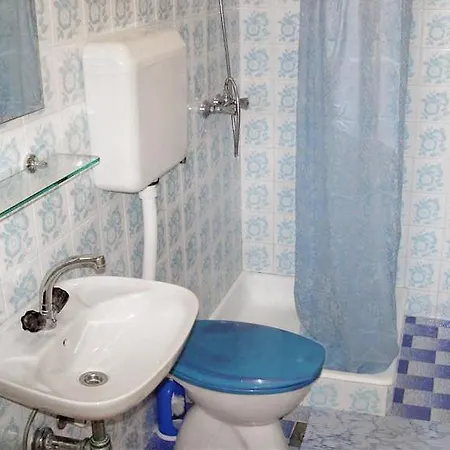 Гостьовий будинок And With Parking Space Hvar - 4613 Хвар