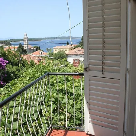 Pensionat And With Parking Space Hvar - 4613 Hvar Town