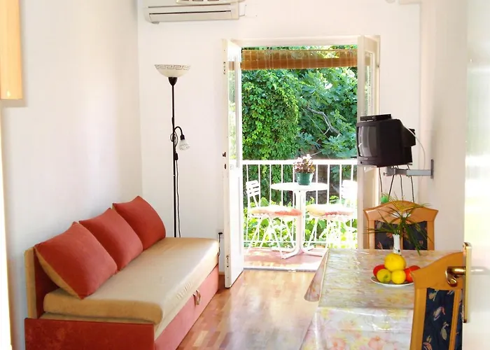 And With Parking Space Hvar - 4613 ゲストハウス フヴァル